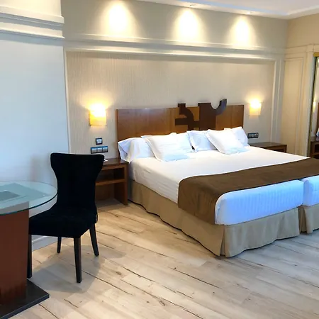 Hotel Olid 4*