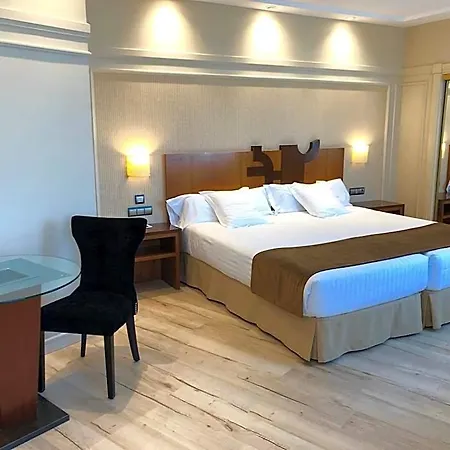 Hotel Olid 4*