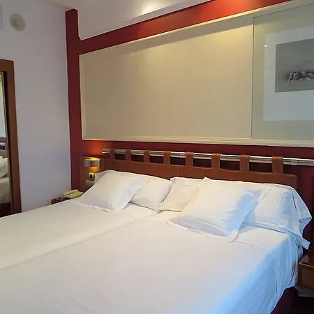 Hotel Olid 4*